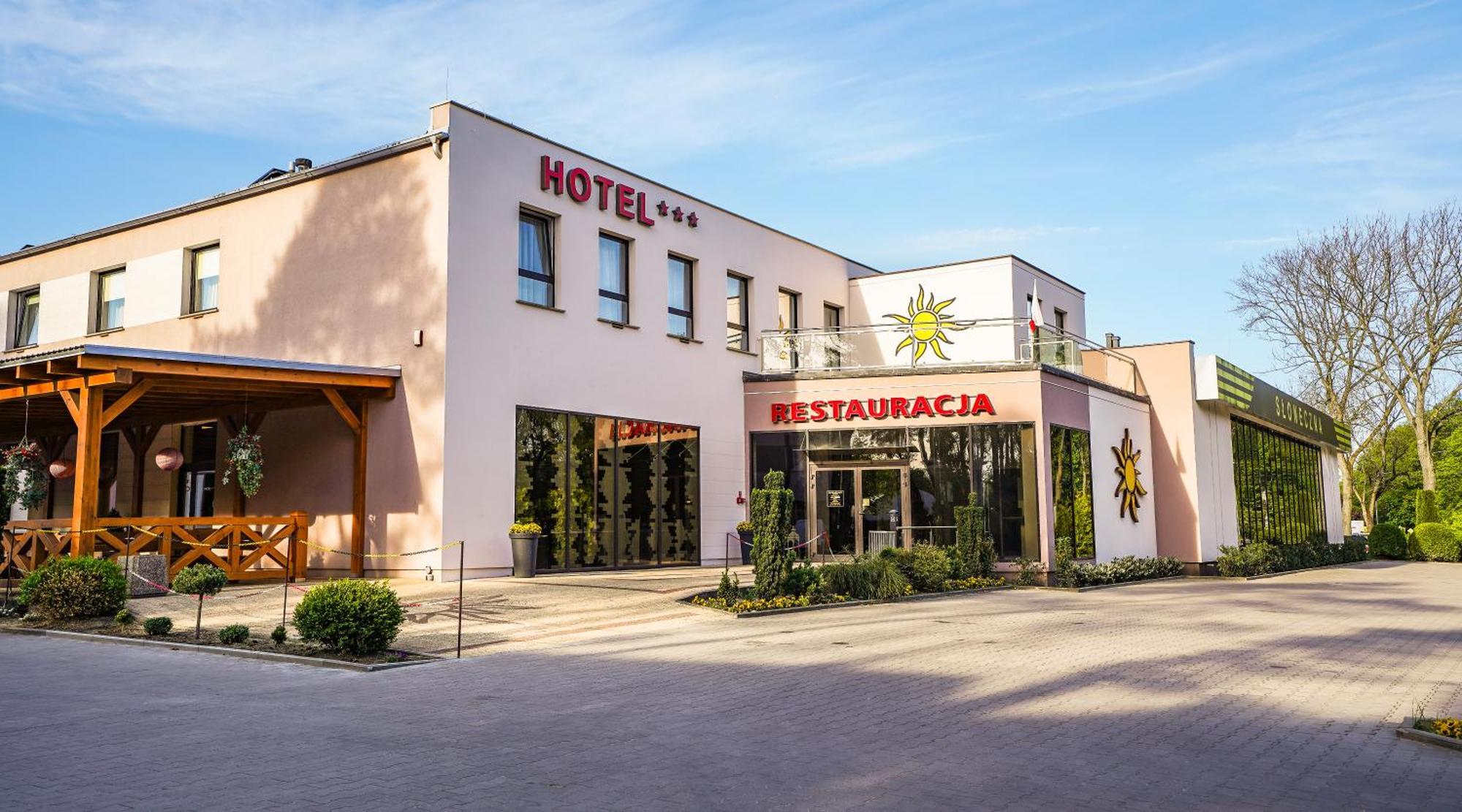 Hotel - Restauracja "Sloneczna" ياروتْشين المظهر الخارجي الصورة