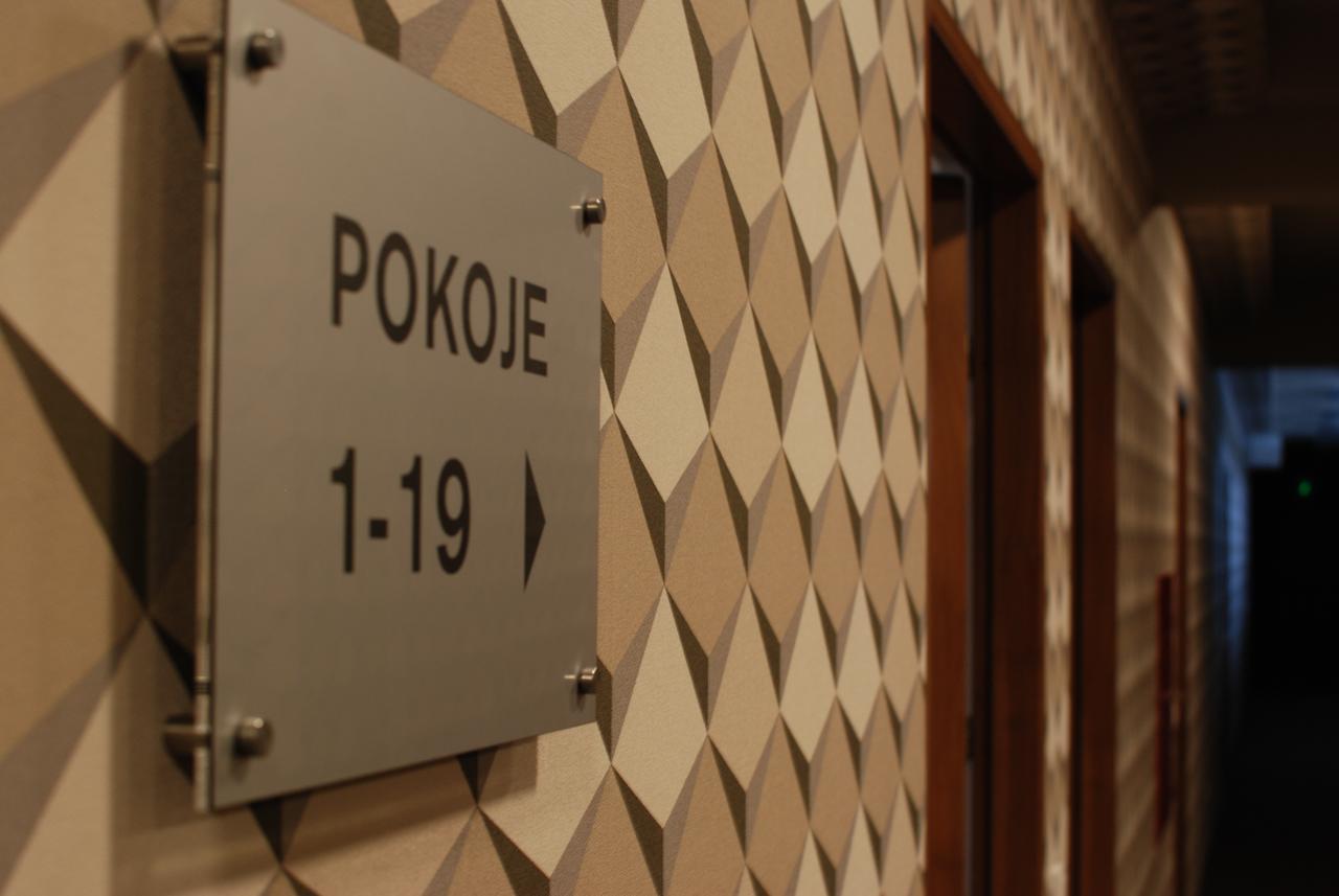 Hotel - Restauracja "Sloneczna" ياروتْشين المظهر الخارجي الصورة