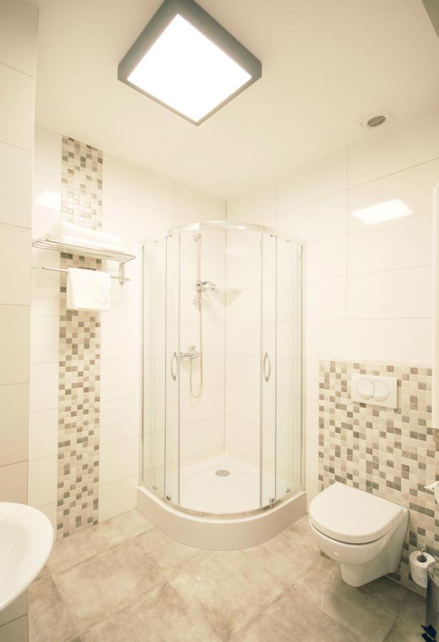 Hotel - Restauracja "Sloneczna" ياروتْشين المظهر الخارجي الصورة
